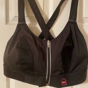 SheFit Sports bra